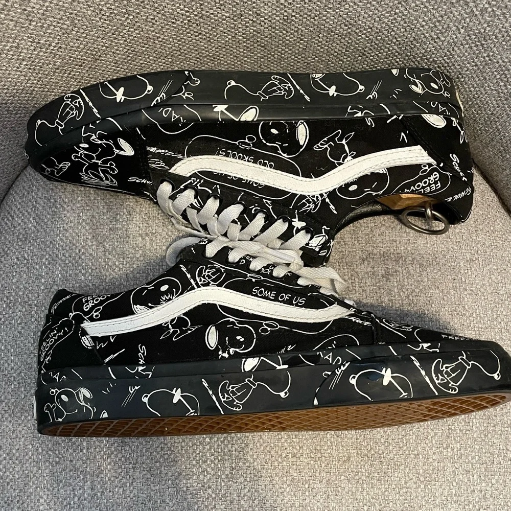 VANS- 2017 Vans Peanuts x Old Skool 'Snoopy' unisex men’s 7/ woman’s 9.5 - Picture 2 of 7